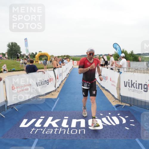 22.06.2025 - Viking Triathlon MichiJ http://msf.ph/oto/8132396 22.06.2025 15:45:10 Ziel 511 meine-sportfotos.de