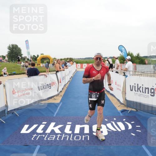 22.06.2025 - Viking Triathlon MichiJ http://msf.ph/oto/8132397 22.06.2025 15:45:11 Ziel 511 meine-sportfotos.de