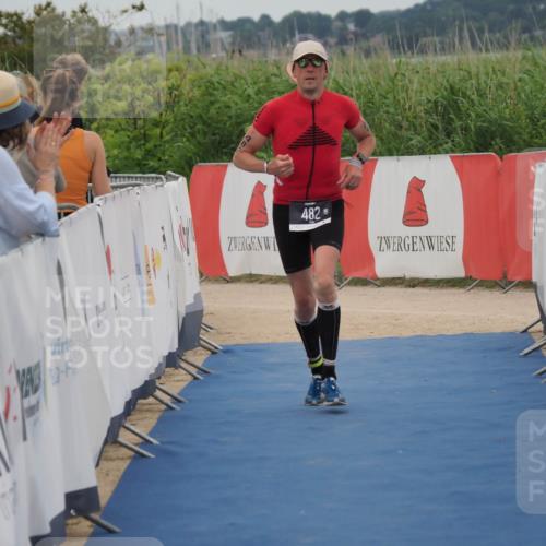 22.06.2025 - Viking Triathlon MichiJ http://msf.ph/oto/8132402 22.06.2025 15:45:38 Ziel 482 meine-sportfotos.de