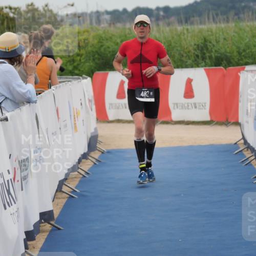 22.06.2025 - Viking Triathlon MichiJ http://msf.ph/oto/8132405 22.06.2025 15:45:39 Ziel 482 meine-sportfotos.de