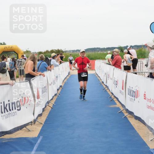 22.06.2025 - Viking Triathlon MichiJ http://msf.ph/oto/8132428 22.06.2025 15:45:42 Ziel 482 meine-sportfotos.de