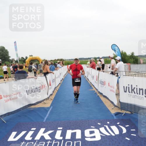 22.06.2025 - Viking Triathlon MichiJ http://msf.ph/oto/8132440 22.06.2025 15:45:43 Ziel 115, 482 meine-sportfotos.de