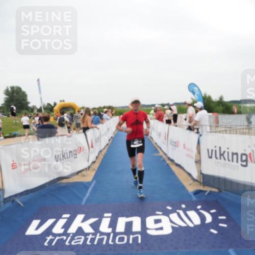 22.06.2025 - Viking Triathlon MichiJ http://msf.ph/oto/8132444 22.06.2025 15:45:44 Ziel 115, 482 meine-sportfotos.de