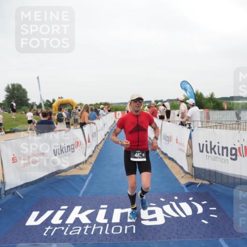 22.06.2025 - Viking Triathlon MichiJ http://msf.ph/oto/8132449 22.06.2025 15:45:44 Ziel 115, 482 meine-sportfotos.de