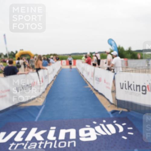 22.06.2025 - Viking Triathlon MichiJ http://msf.ph/oto/8132451 22.06.2025 15:45:46 Ziel 115, 482 meine-sportfotos.de
