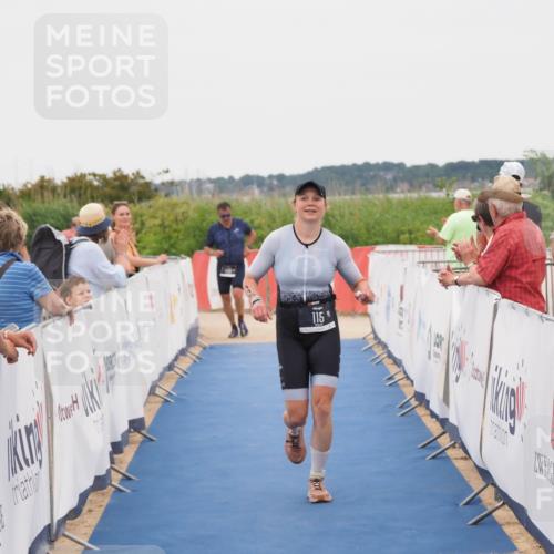 22.06.2025 - Viking Triathlon MichiJ http://msf.ph/oto/8132452 22.06.2025 15:45:48 Ziel 115, 482 meine-sportfotos.de