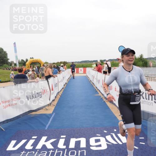 22.06.2025 - Viking Triathlon MichiJ http://msf.ph/oto/8132471 22.06.2025 15:45:51 Ziel 115, 449 meine-sportfotos.de