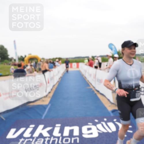 22.06.2025 - Viking Triathlon MichiJ http://msf.ph/oto/8132472 22.06.2025 15:45:51 Ziel 115, 449 meine-sportfotos.de