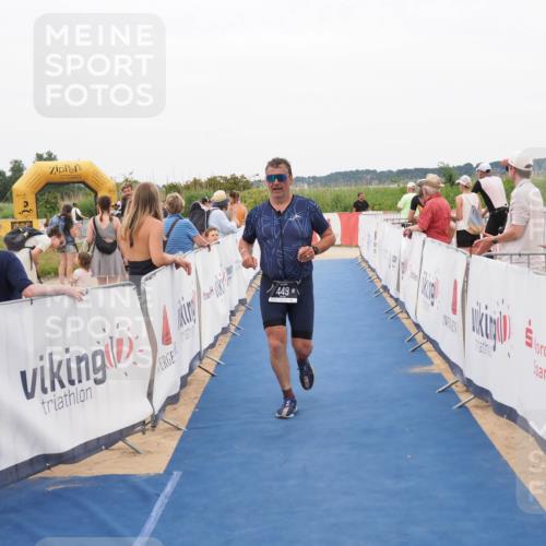 22.06.2025 - Viking Triathlon MichiJ http://msf.ph/oto/8132496 22.06.2025 15:45:55 Ziel 449 meine-sportfotos.de