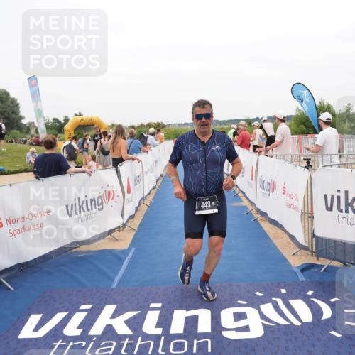 22.06.2025 - Viking Triathlon MichiJ http://msf.ph/oto/8132506 22.06.2025 15:45:56 Ziel 449 meine-sportfotos.de