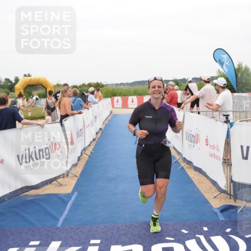 22.06.2025 - Viking Triathlon MichiJ http://msf.ph/oto/8132545 22.06.2025 15:46:05 Ziel 412 meine-sportfotos.de