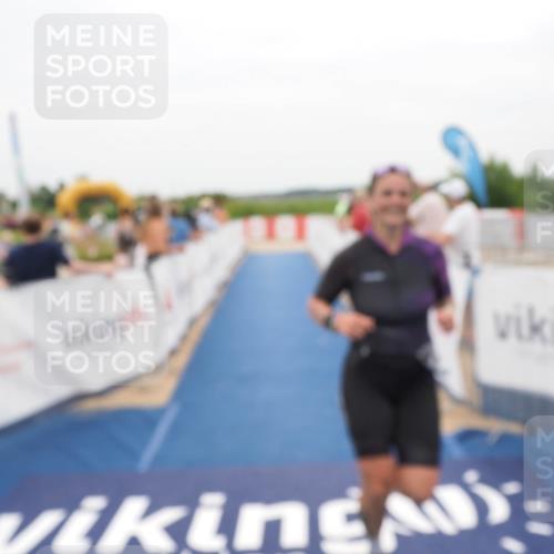 22.06.2025 - Viking Triathlon MichiJ http://msf.ph/oto/8132548 22.06.2025 15:46:06 Ziel 412 meine-sportfotos.de