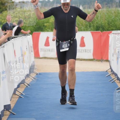 22.06.2025 - Viking Triathlon MichiJ http://msf.ph/oto/8132559 22.06.2025 15:46:43 Ziel 456 meine-sportfotos.de