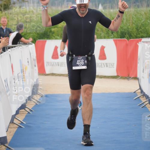 22.06.2025 - Viking Triathlon MichiJ http://msf.ph/oto/8132560 22.06.2025 15:46:43 Ziel 456 meine-sportfotos.de