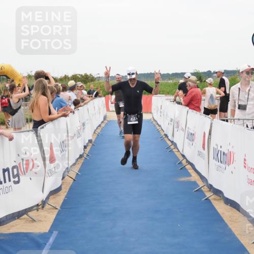 22.06.2025 - Viking Triathlon MichiJ http://msf.ph/oto/8132574 22.06.2025 15:46:45 Ziel 456 meine-sportfotos.de