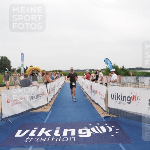 22.06.2025 - Viking Triathlon MichiJ http://msf.ph/oto/8132596 22.06.2025 15:46:52 Ziel 335, 456 meine-sportfotos.de