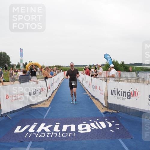 22.06.2025 - Viking Triathlon MichiJ http://msf.ph/oto/8132602 22.06.2025 15:46:53 Ziel 335 meine-sportfotos.de