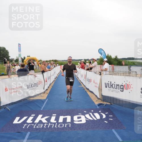 22.06.2025 - Viking Triathlon MichiJ http://msf.ph/oto/8132605 22.06.2025 15:46:53 Ziel 335 meine-sportfotos.de
