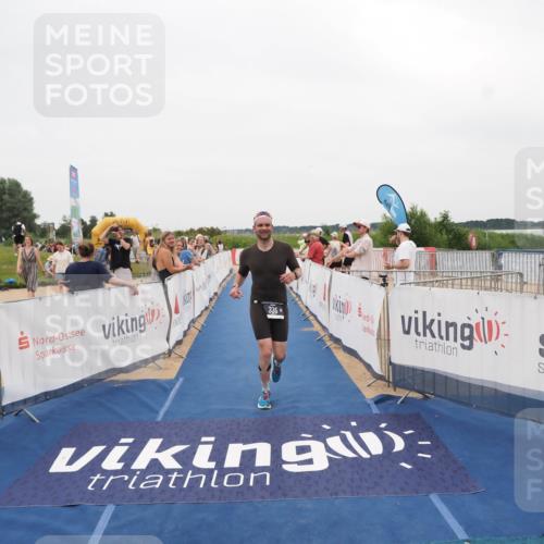 22.06.2025 - Viking Triathlon MichiJ http://msf.ph/oto/8132607 22.06.2025 15:46:53 Ziel 335 meine-sportfotos.de