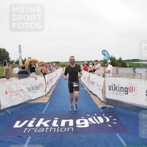 22.06.2025 - Viking Triathlon MichiJ http://msf.ph/oto/8132608 22.06.2025 15:46:53 Ziel 335 meine-sportfotos.de