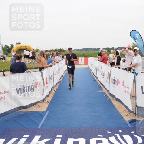 22.06.2025 - Viking Triathlon MichiJ http://msf.ph/oto/8132632 22.06.2025 15:47:21 Ziel 204 meine-sportfotos.de