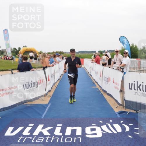 22.06.2025 - Viking Triathlon MichiJ http://msf.ph/oto/8132643 22.06.2025 15:47:22 Ziel 204 meine-sportfotos.de