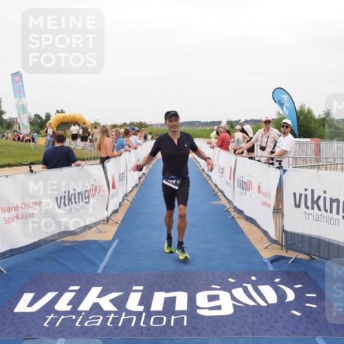 22.06.2025 - Viking Triathlon MichiJ http://msf.ph/oto/8132646 22.06.2025 15:47:22 Ziel 204 meine-sportfotos.de