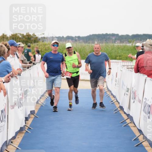 22.06.2025 - Viking Triathlon MichiJ http://msf.ph/oto/8132691 22.06.2025 15:47:59 Ziel 618 meine-sportfotos.de