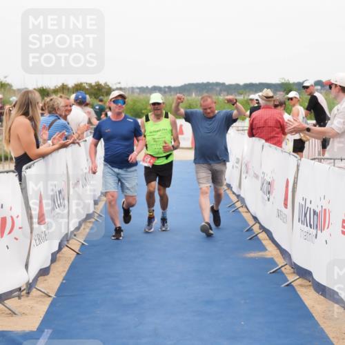 22.06.2025 - Viking Triathlon MichiJ http://msf.ph/oto/8132707 22.06.2025 15:48:01 Ziel 618 meine-sportfotos.de