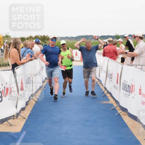 22.06.2025 - Viking Triathlon MichiJ http://msf.ph/oto/8132709 22.06.2025 15:48:01 Ziel 618 meine-sportfotos.de