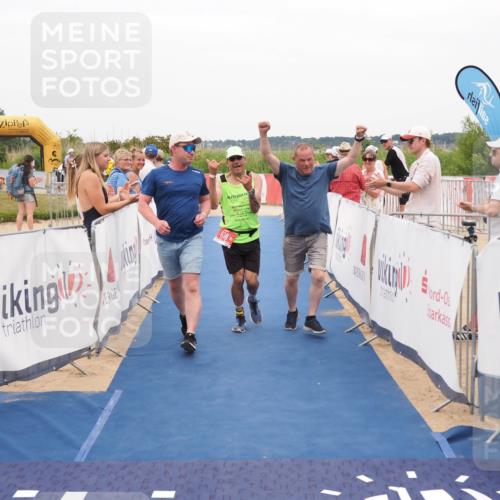 22.06.2025 - Viking Triathlon MichiJ http://msf.ph/oto/8132715 22.06.2025 15:48:02 Ziel 618 meine-sportfotos.de