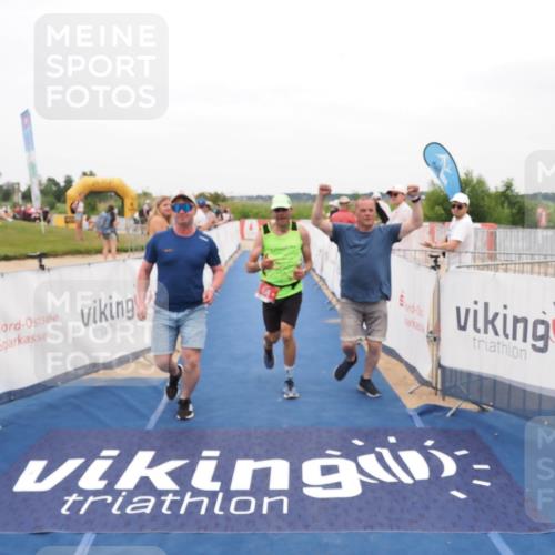 22.06.2025 - Viking Triathlon MichiJ http://msf.ph/oto/8132723 22.06.2025 15:48:03 Ziel 309, 618 meine-sportfotos.de