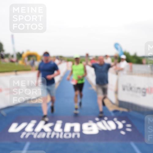 22.06.2025 - Viking Triathlon MichiJ http://msf.ph/oto/8132725 22.06.2025 15:48:03 Ziel 309, 618 meine-sportfotos.de