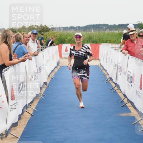 22.06.2025 - Viking Triathlon MichiJ http://msf.ph/oto/8132748 22.06.2025 15:48:09 Ziel 309 meine-sportfotos.de