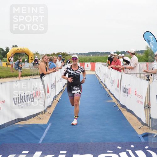 22.06.2025 - Viking Triathlon MichiJ http://msf.ph/oto/8132756 22.06.2025 15:48:10 Ziel 309 meine-sportfotos.de