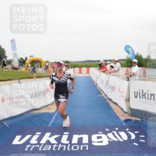 22.06.2025 - Viking Triathlon MichiJ http://msf.ph/oto/8132760 22.06.2025 15:48:10 Ziel 309 meine-sportfotos.de