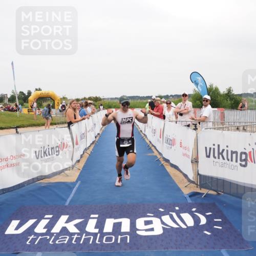 22.06.2025 - Viking Triathlon MichiJ http://msf.ph/oto/8132778 22.06.2025 15:48:21 Ziel 481 meine-sportfotos.de