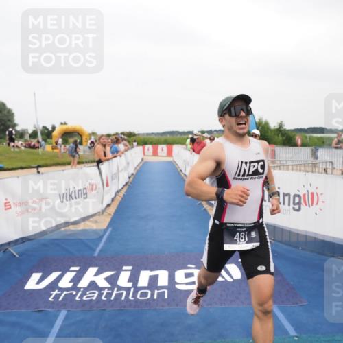 22.06.2025 - Viking Triathlon MichiJ http://msf.ph/oto/8132785 22.06.2025 15:48:22 Ziel 481 meine-sportfotos.de