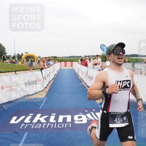 22.06.2025 - Viking Triathlon MichiJ http://msf.ph/oto/8132786 22.06.2025 15:48:22 Ziel 481 meine-sportfotos.de