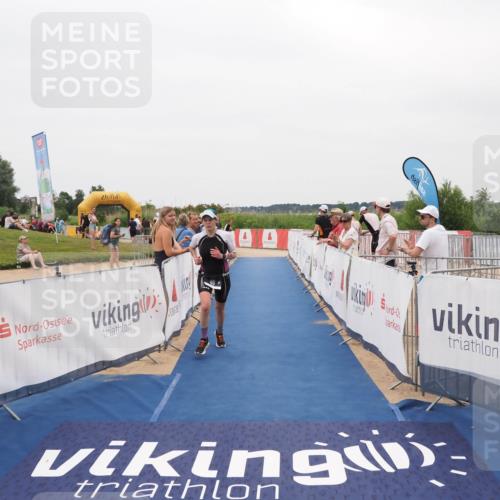 22.06.2025 - Viking Triathlon MichiJ http://msf.ph/oto/8132813 22.06.2025 15:49:27 Ziel 86 meine-sportfotos.de