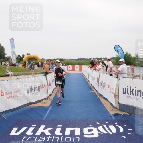 22.06.2025 - Viking Triathlon MichiJ http://msf.ph/oto/8132814 22.06.2025 15:49:27 Ziel 86 meine-sportfotos.de