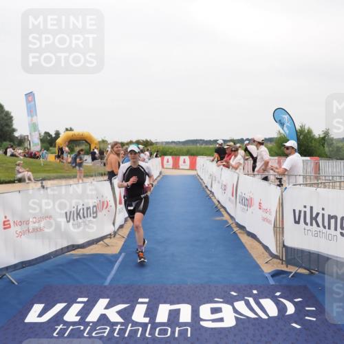 22.06.2025 - Viking Triathlon MichiJ http://msf.ph/oto/8132816 22.06.2025 15:49:28 Ziel 86 meine-sportfotos.de
