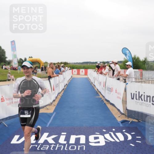 22.06.2025 - Viking Triathlon MichiJ http://msf.ph/oto/8132823 22.06.2025 15:49:28 Ziel 86 meine-sportfotos.de
