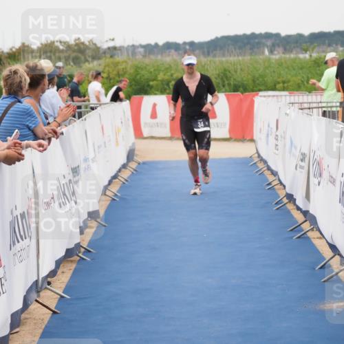 22.06.2025 - Viking Triathlon MichiJ http://msf.ph/oto/8132825 22.06.2025 15:49:50 Ziel 34 meine-sportfotos.de