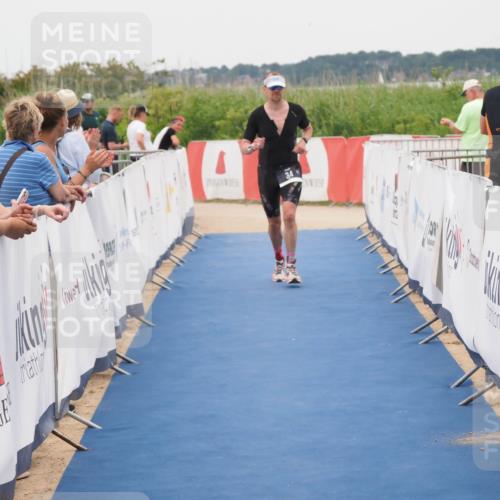 22.06.2025 - Viking Triathlon MichiJ http://msf.ph/oto/8132826 22.06.2025 15:49:50 Ziel 34 meine-sportfotos.de