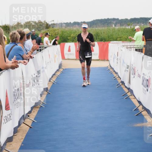 22.06.2025 - Viking Triathlon MichiJ http://msf.ph/oto/8132829 22.06.2025 15:49:50 Ziel 34 meine-sportfotos.de