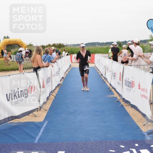 22.06.2025 - Viking Triathlon MichiJ http://msf.ph/oto/8132844 22.06.2025 15:49:52 Ziel 34 meine-sportfotos.de