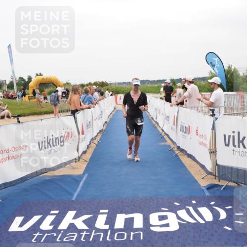 22.06.2025 - Viking Triathlon MichiJ http://msf.ph/oto/8132853 22.06.2025 15:49:53 Ziel 34 meine-sportfotos.de