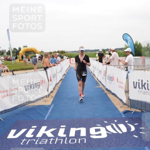 22.06.2025 - Viking Triathlon MichiJ http://msf.ph/oto/8132854 22.06.2025 15:49:53 Ziel 34 meine-sportfotos.de