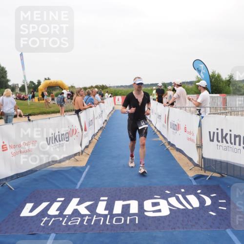 22.06.2025 - Viking Triathlon MichiJ http://msf.ph/oto/8132857 22.06.2025 15:49:54 Ziel 34 meine-sportfotos.de